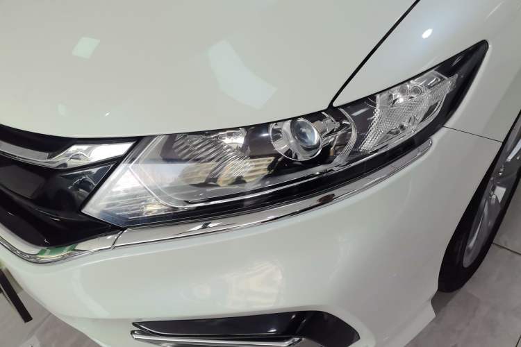 Used Honda Jade 2017 1.8L Automatic Classic Edition 5 seats Left Front Headlight