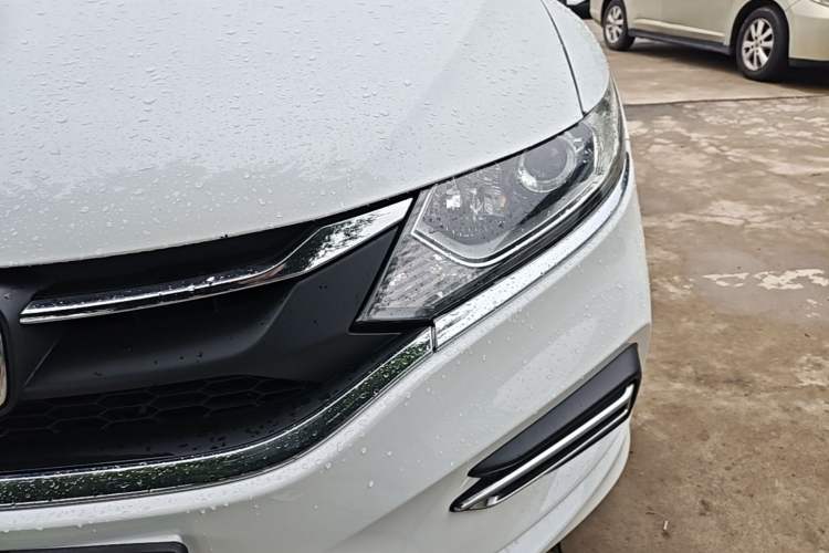Used Honda Jade 2017 1.8L automatic Comfort version 5 seats Left Front Headlight