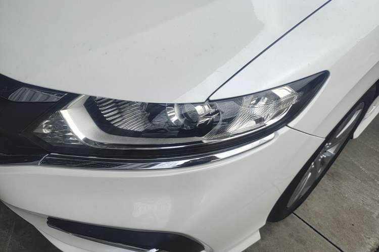 Used Honda Jade 2017 1.8L automatic Comfort version 5 seats Left Front Headlight