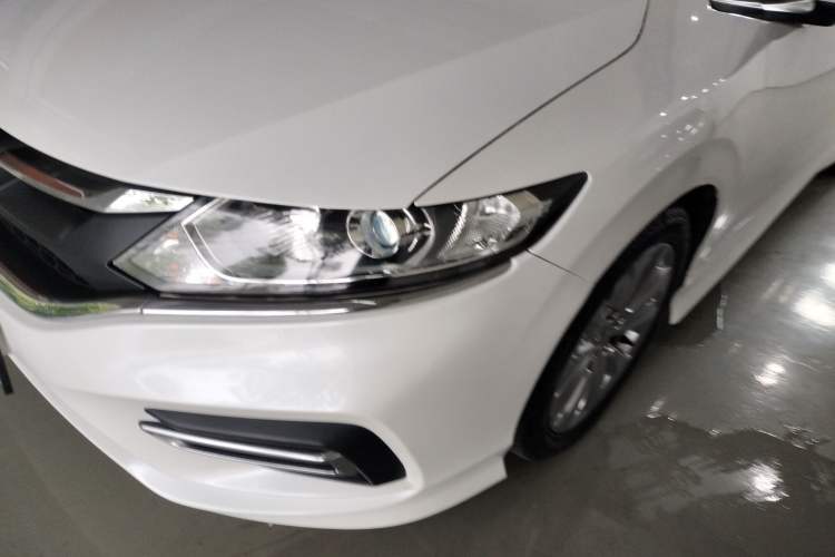 Used Honda Jade 2017 1.8L automatic Comfort version 5 seats Left Front Headlight