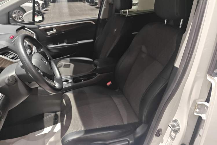 Used Honda Jade 2017 1.8L automatic Comfort version 5 seats Left Front Seat