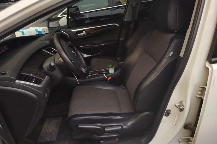 Used Honda Jade 2017 1.8L automatic Comfort version 5 seats Left Front Seat