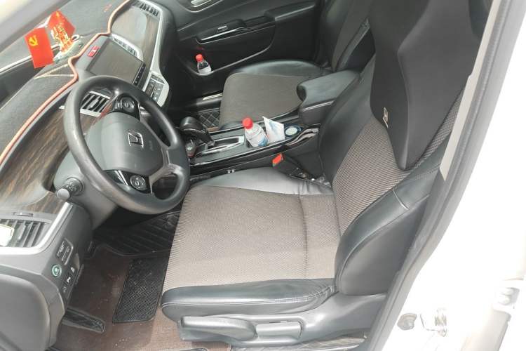 Used Honda Jade 2017 210TURBO CVT Fashion Edition 5-seater Left Front Seat