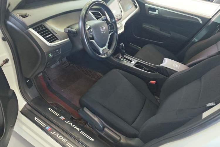 Used Honda Jade 2017 1.8L Automatic Classic Edition 5 seats Left Front Seat