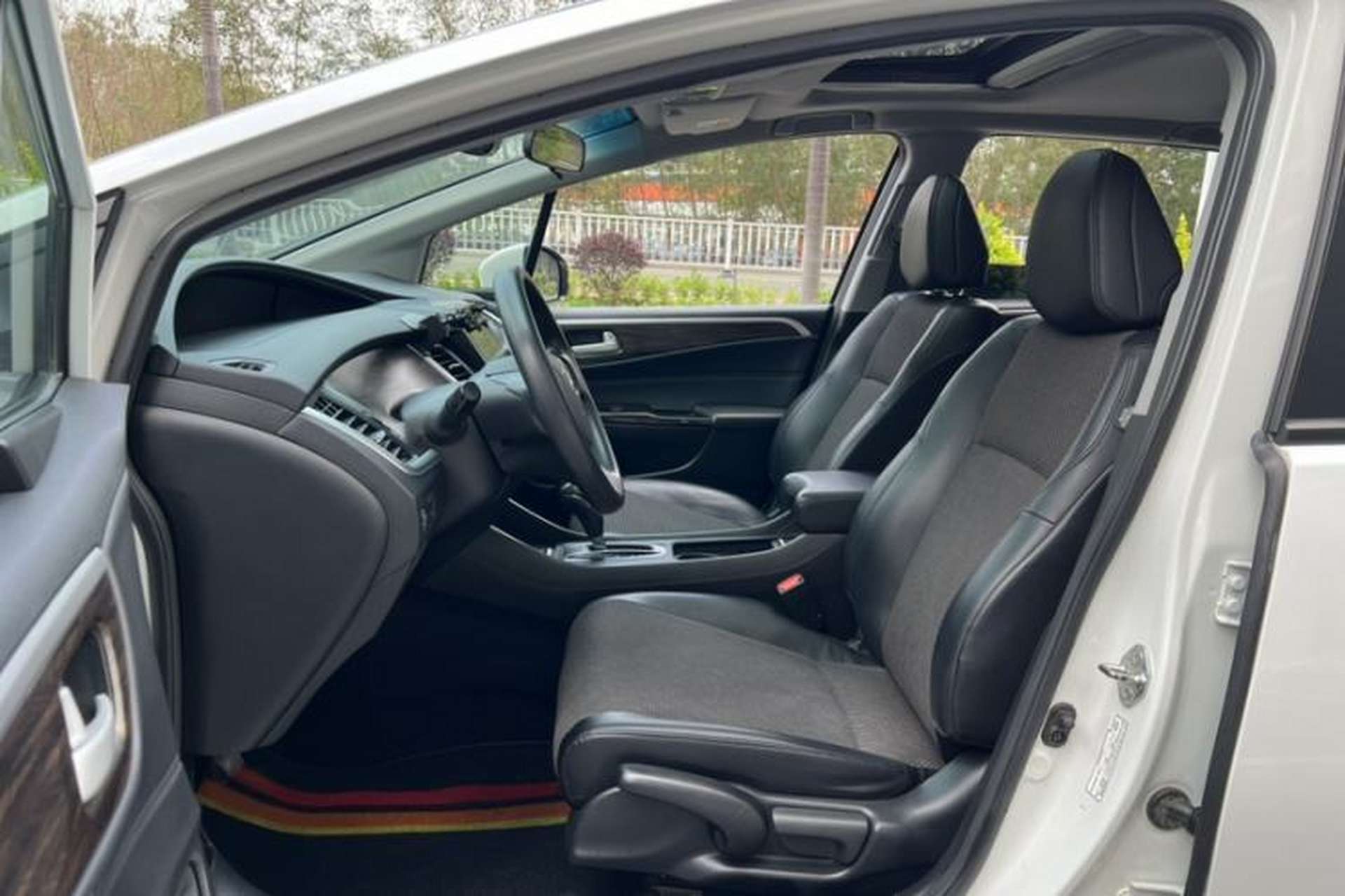Used Honda Jade 2017 1.8L automatic Comfort version 5 seats Left Front Seat