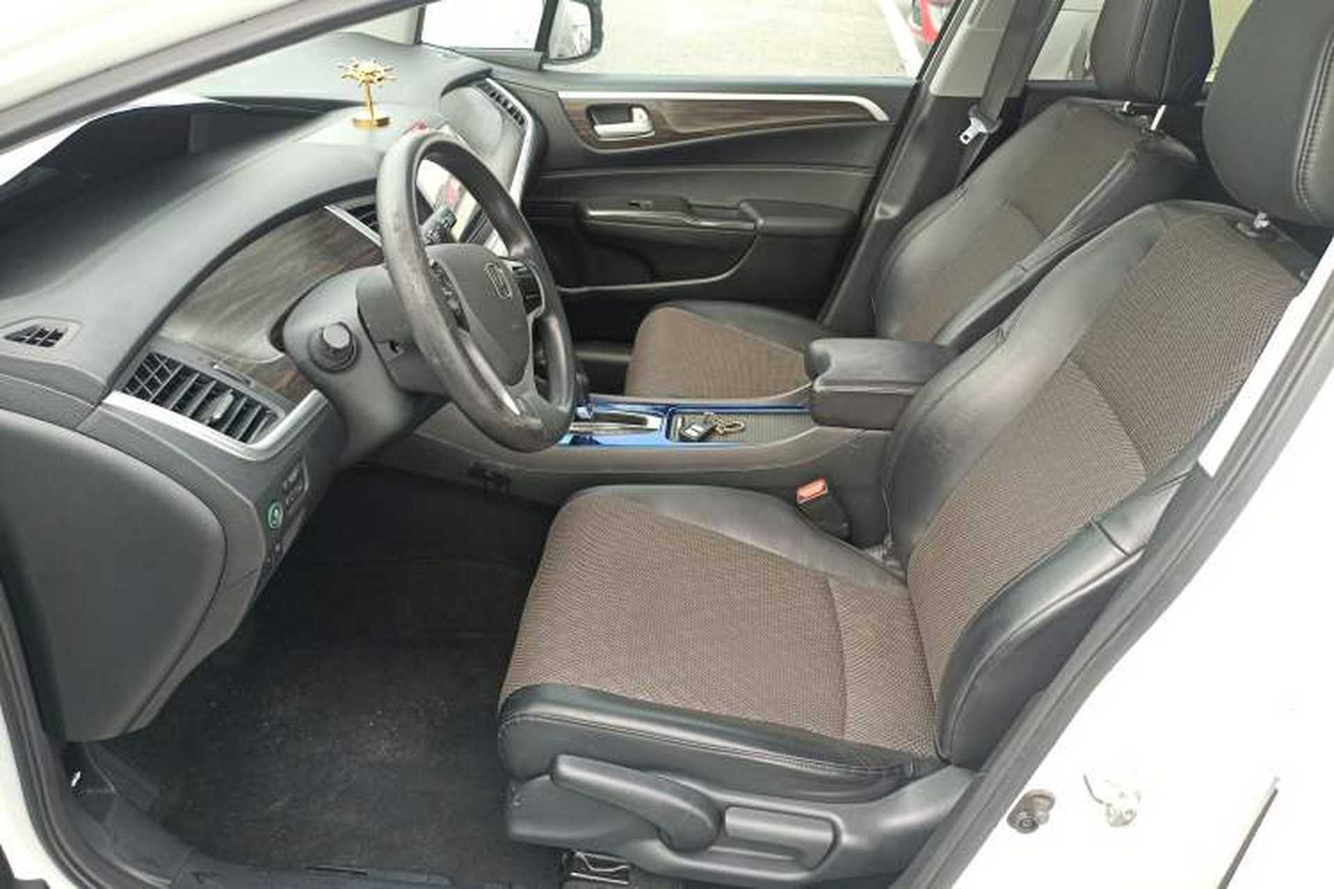 Used Honda Jade 2017 1.8L automatic Comfort version 5 seats Left Front Seat