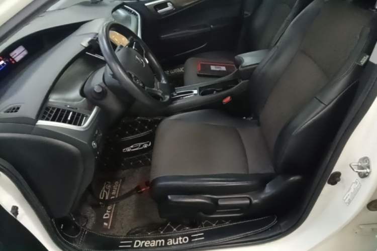 Used Honda Jade 2017 1.8L automatic Comfort version 5 seats Left Front Seat