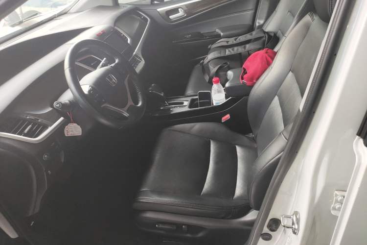 Used Honda Jade 2017 210 TURBO CVT Luxury Edition 5 Seats Left Front Seat