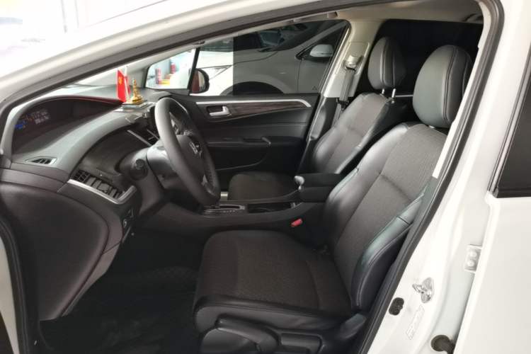 Used Honda Jade 2017 1.8L automatic Comfort version 5 seats Left Front Seat