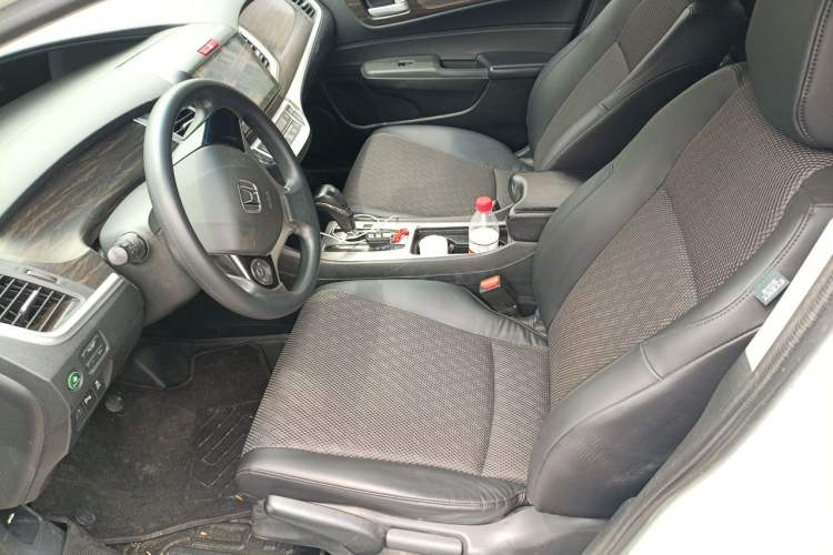 Used Honda Jade 2017 1.8L automatic Comfort version 5 seats Left Front Seat