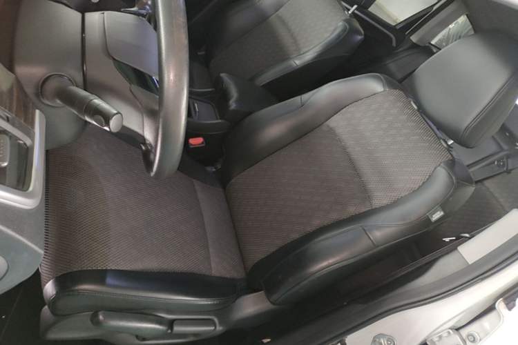 Used Honda Jade 2017 1.8L automatic Comfort version 5 seats Left Front Seat