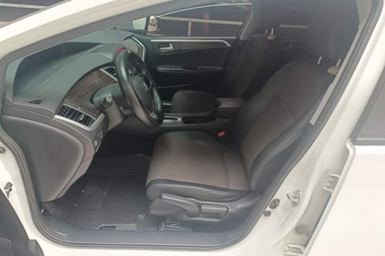 Used Honda Jade 2017 1.8L automatic Comfort version 5 seats Left Front Seat
