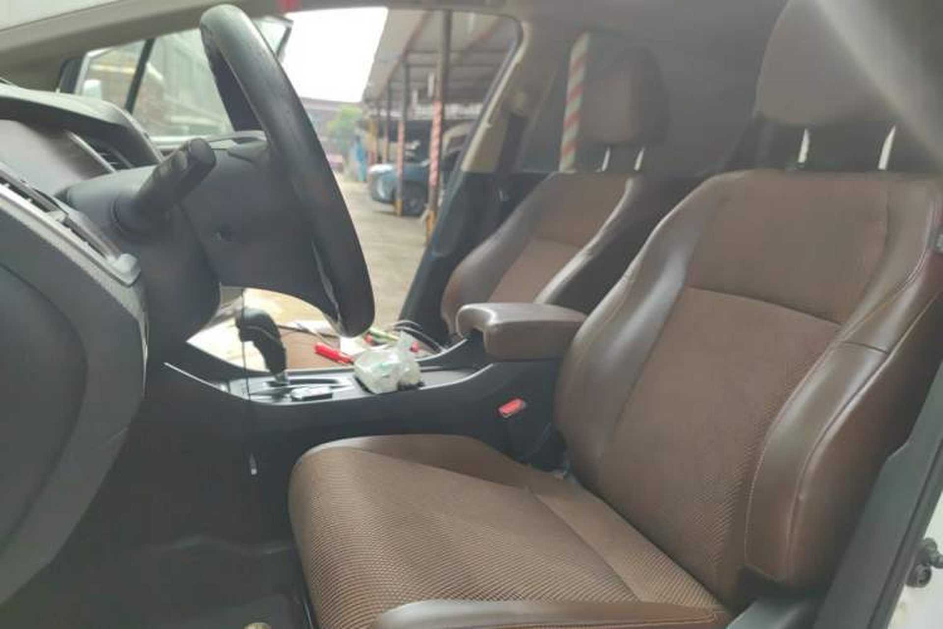 Used Honda Jade 2017 1.8L automatic Comfort version 6 seats Left Front Seat