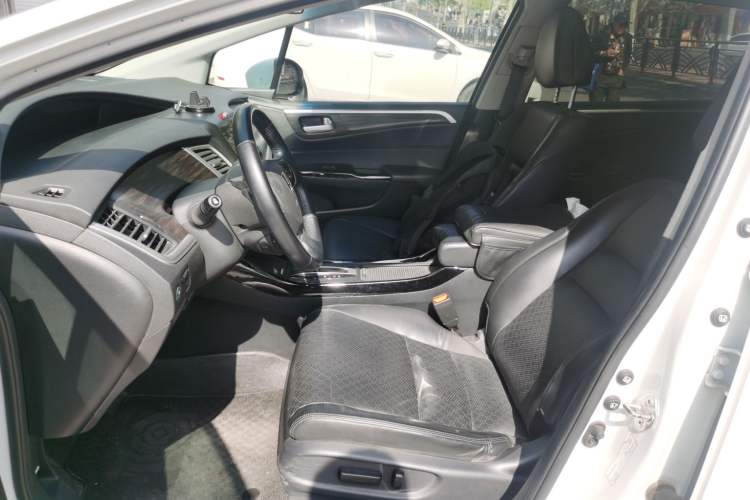 Used Honda Jade 2017 210 TURBO CVT Luxury Edition 5 Seats Left Front Seat