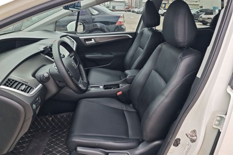Used Honda Jade 2017 1.8L Automatic Classic Edition 5 seats Left Front Seat