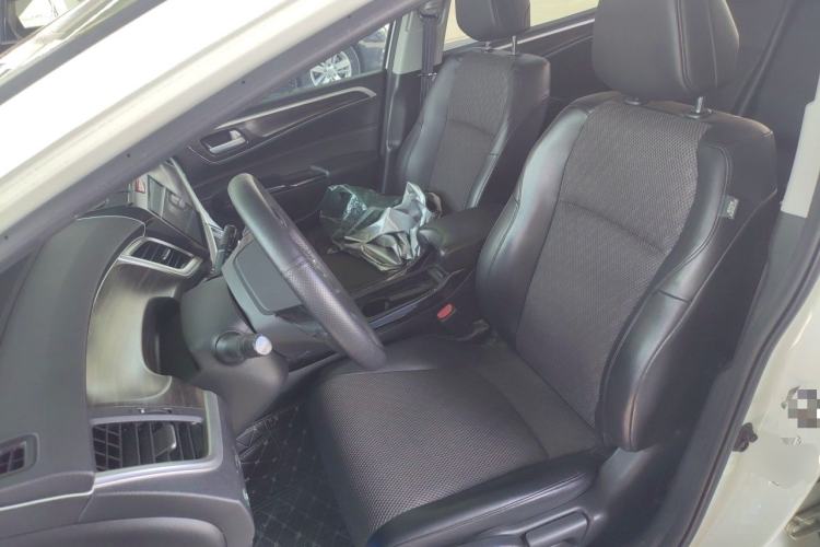 Used Honda Jade 2017 210TURBO CVT Fashion Edition 5-seater Left Front Seat