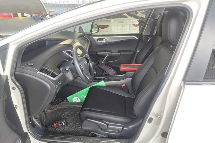 Used Honda Jade 2017 1.8L Automatic Classic Edition 5 seats Left Front Seat