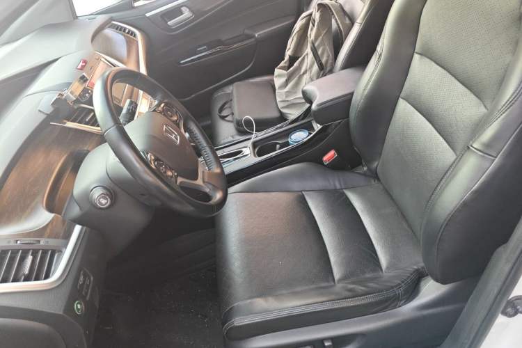 Used Honda Jade 2017 210 TURBO CVT Luxury Edition 5 Seats Left Front Seat