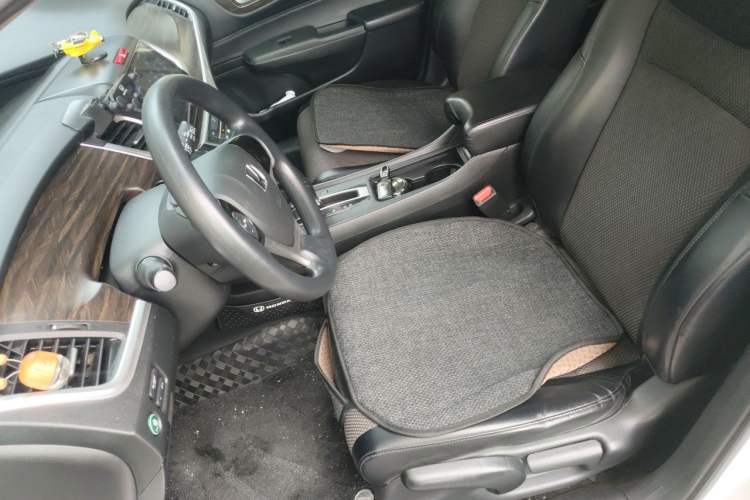Used Honda Jade 2017 1.8L automatic Comfort version 5 seats Left Front Seat