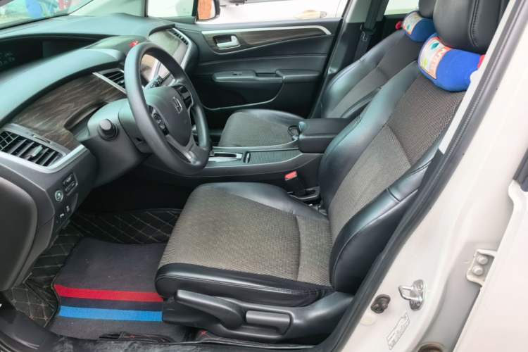 Used Honda Jade 2017 1.8L automatic Comfort version 5 seats Left Front Seat