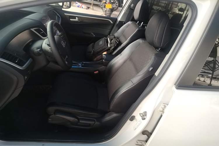 Used Honda Jade 2017 1.8L automatic Comfort version 5 seats Left Front Seat