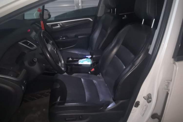 Used Honda Jade 2017 210 TURBO CVT Luxury Edition 5 Seats Left Front Seat