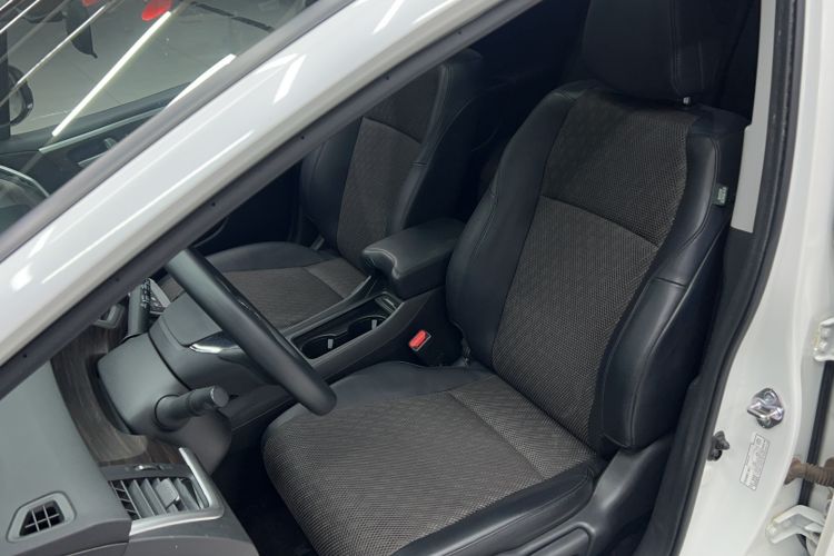 Used Honda Jade 2017 1.8L automatic Comfort version 5 seats Left Front Seat