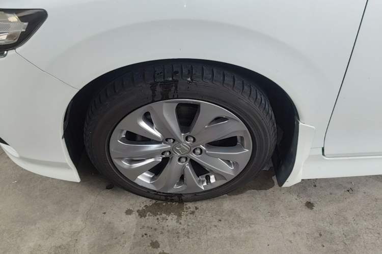 Used Honda Jade 2017 1.8L Automatic Classic Edition 5 seats Left Front Wheel Hub