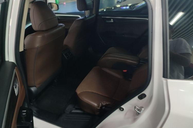 Used Honda Jade 2017 1.8L automatic Comfort version 6 seats Left Rear Seat