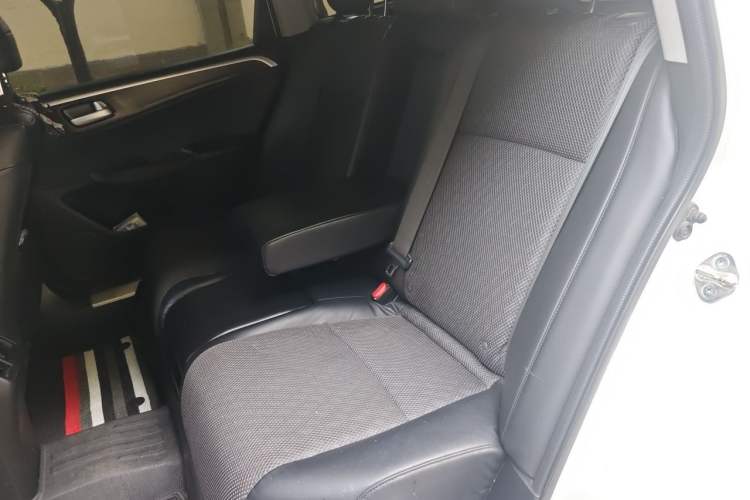 Used Honda Jade 2017 1.8L automatic Comfort version 5 seats Left Rear Seat