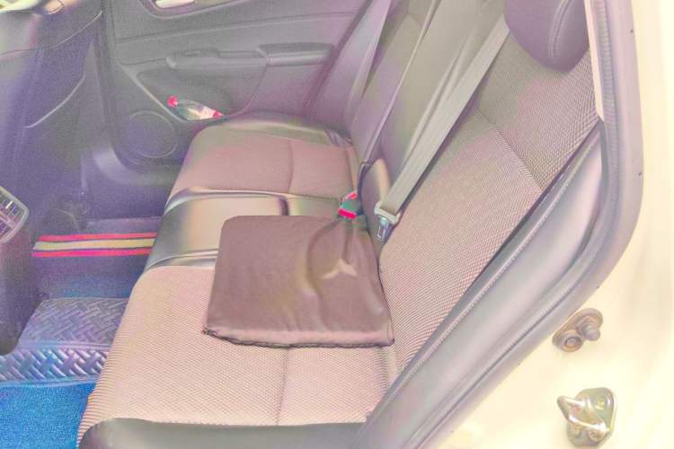 Used Honda Jade 2017 1.8L automatic Comfort version 5 seats Left Rear Seat