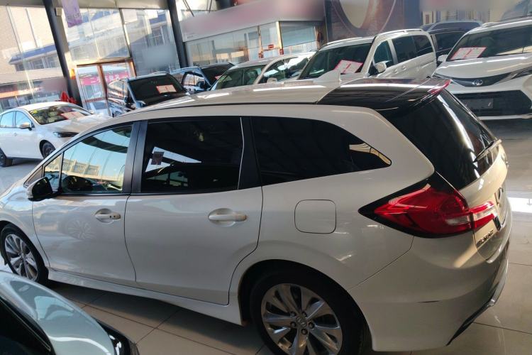 Used Honda Jade 2017 1.8L automatic Comfort version 5 seats Left Side