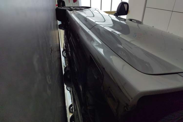 Used Honda Jade 2017 1.8L automatic Comfort version 5 seats Left Side Sill