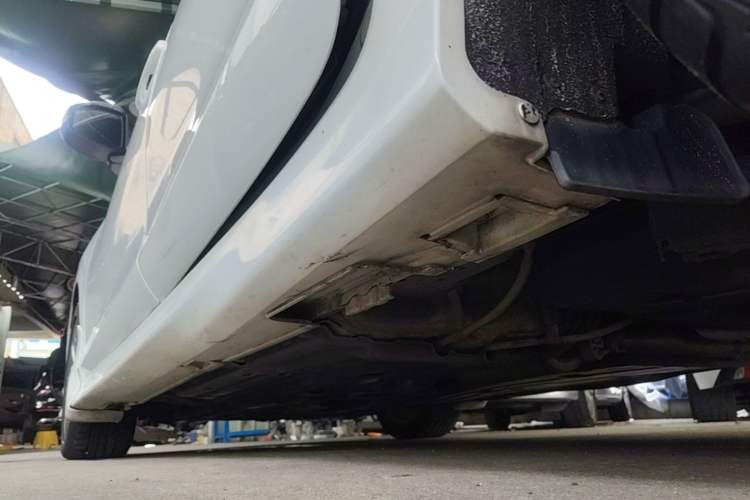 Used Honda Jade 2017 1.8L Automatic Classic Edition 5 seats Left Side Sill