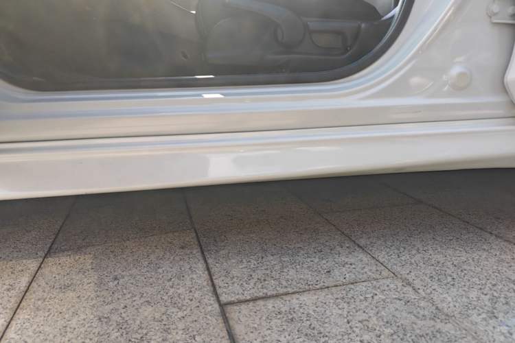 Used Honda Jade 2017 1.8L Automatic Classic Edition 5 seats Left Side Sill