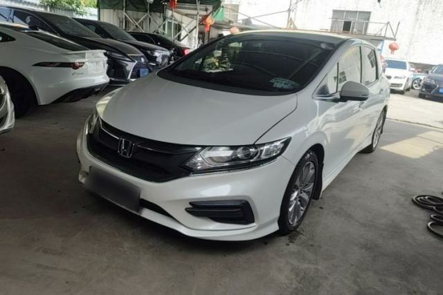 Used Honda Jade 2017 1.8L Automatic Classic Edition 5 seats