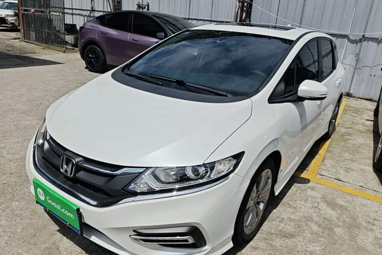 Used Honda Jade 2017 1.8L automatic Comfort version 5 seats Guazi used car, China used car export, Used car for sale, Used  cars, Cheapest cars for sale