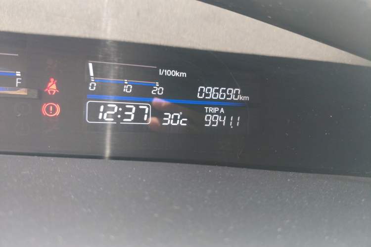 Used Honda Jade 2017 210TURBO CVT Fashion Edition 5-seater Odometer Close Up