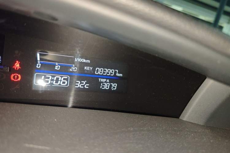 Used Honda Jade 2017 210TURBO CVT Fashion Edition 5-seater Odometer Close Up