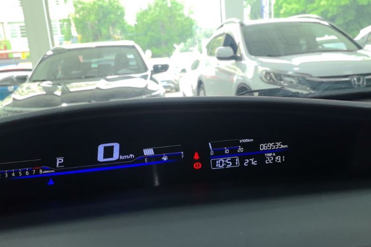 Used Honda Jade 2017 1.8L Automatic Classic Edition 5 seats Odometer Close Up