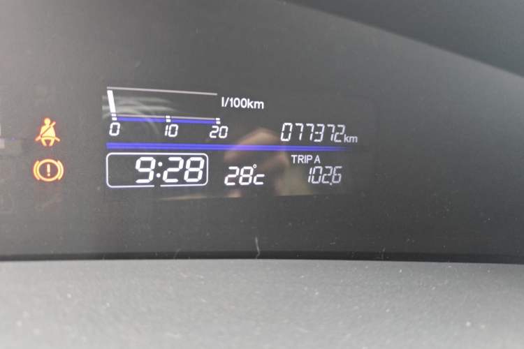 Used Honda Jade 2017 1.8L Automatic Classic Edition 5 seats Odometer Close Up
