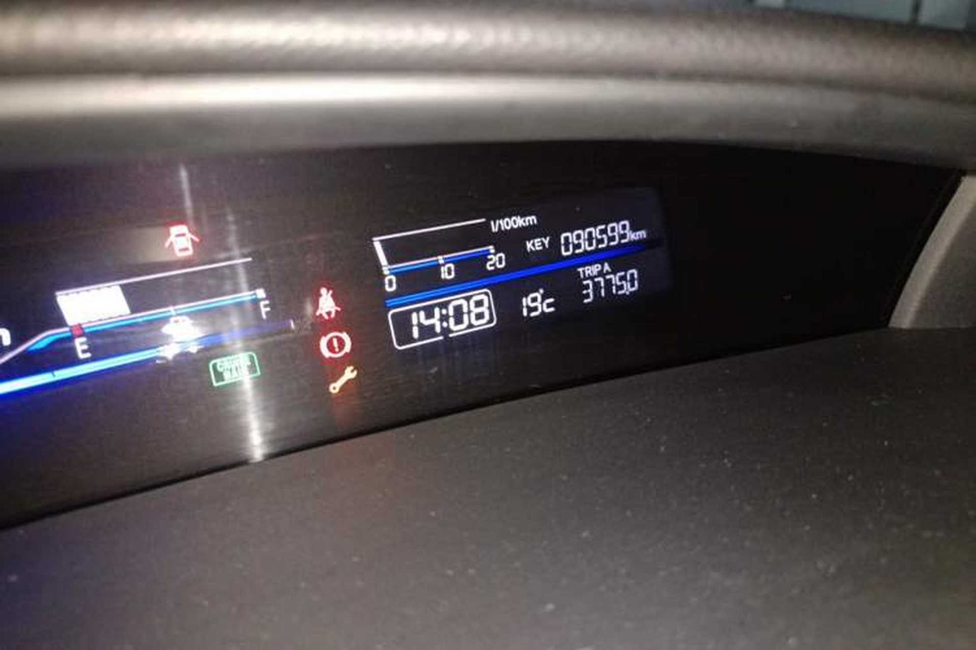 Used Honda Jade 2017 210TURBO CVT Fashion Edition 5-seater Odometer Close Up