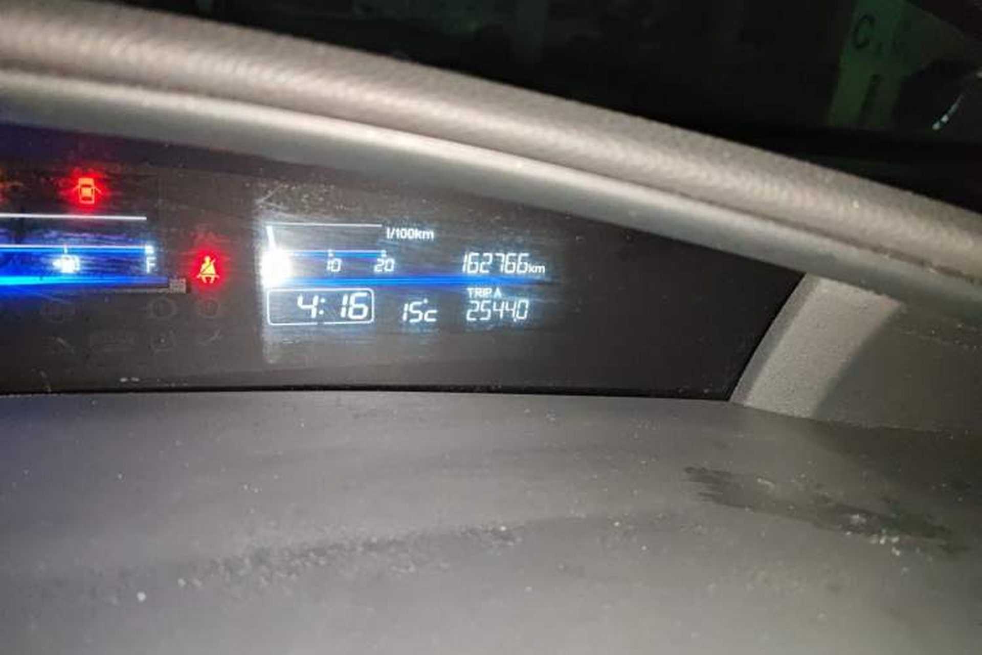 Used Honda Jade 2017 1.8L Automatic Classic Edition 5 seats Odometer Close Up