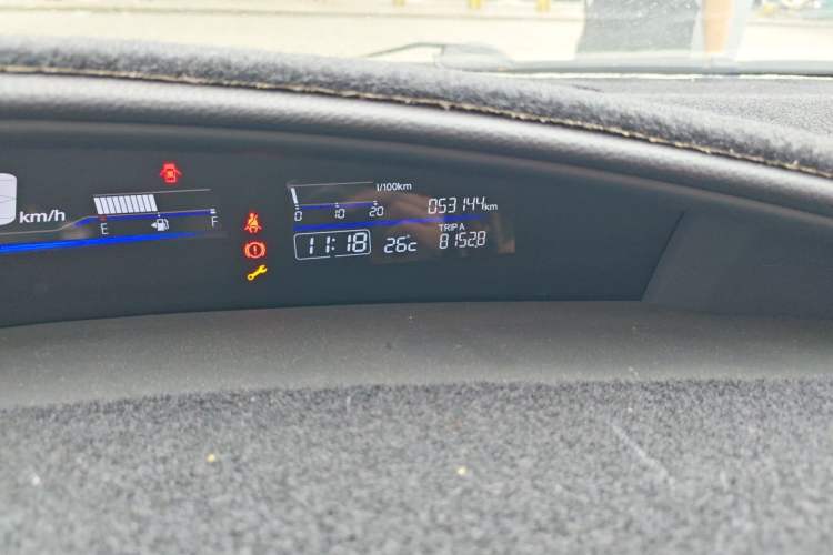 Used Honda Jade 2017 210 TURBO CVT Luxury Edition 5 Seats Odometer Close Up