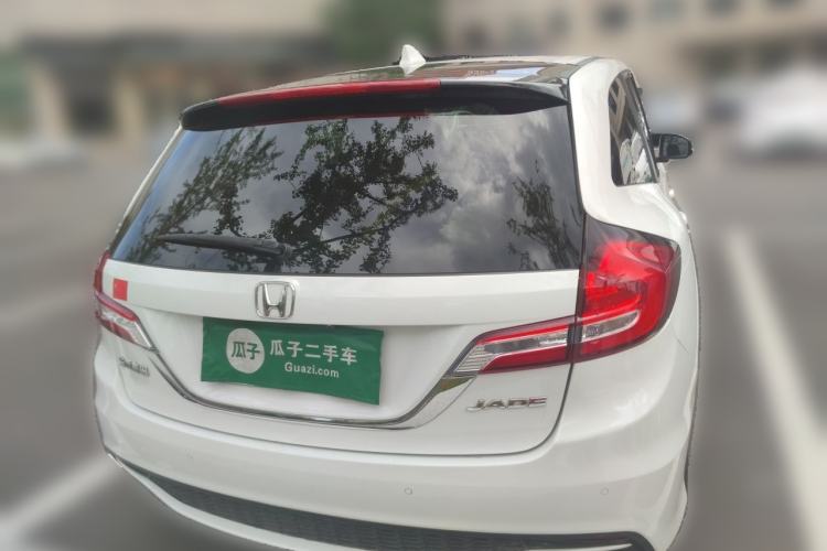 Used Honda Jade 2017 1.8L automatic Comfort version 5 seats Rear
