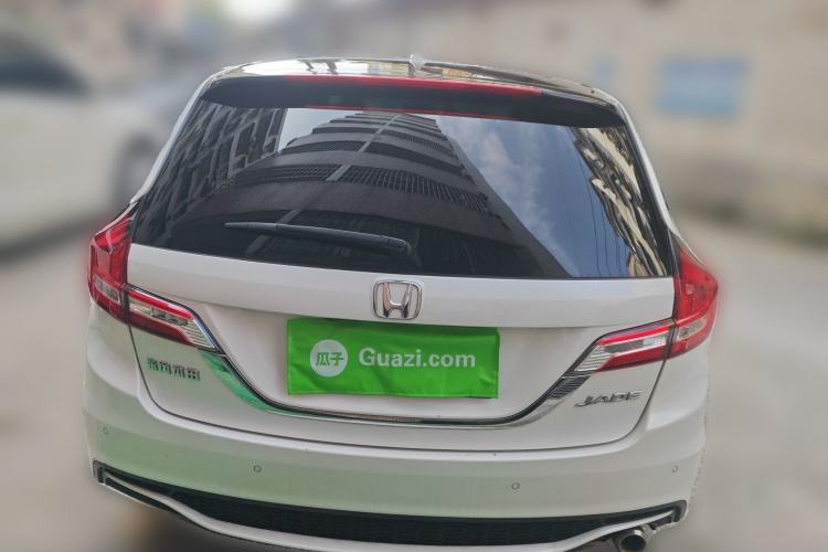 Used Honda Jade 2017 1.8L automatic Comfort version 5 seats Rear