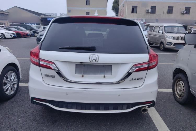 Used Honda Jade 2017 1.8L automatic Comfort version 5 seats Rear