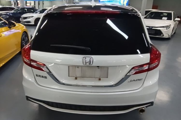 Used Honda Jade 2017 1.8L automatic Comfort version 5 seats Rear