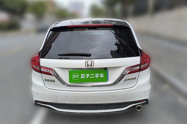 Used Honda Jade 2017 1.8L automatic Comfort version 6 seats Rear