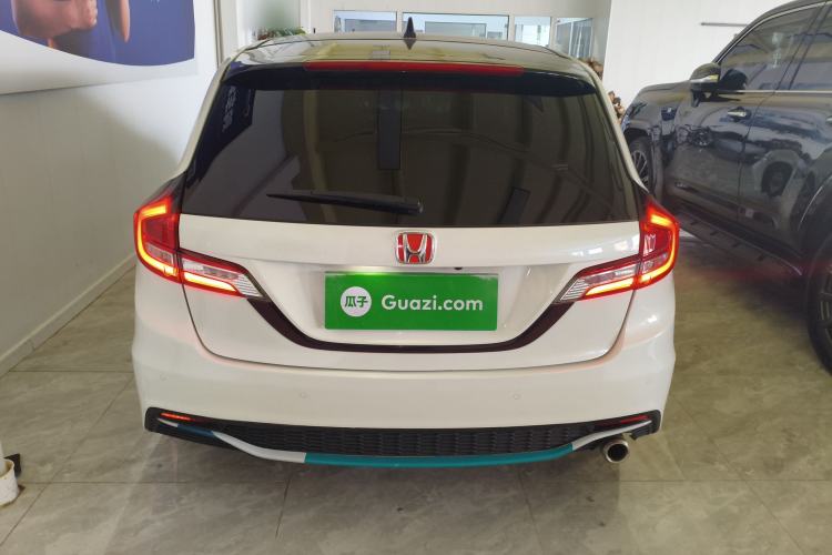 Used Honda Jade 2017 1.8L automatic Comfort version 5 seats Rear